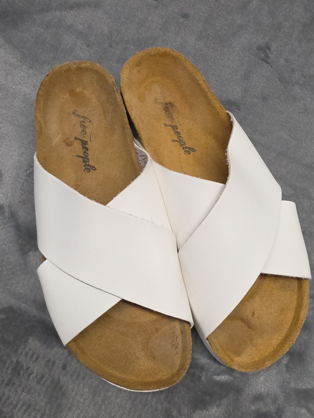 Free People White Crossband Slide Sandals Sz 40 (9-9.5)